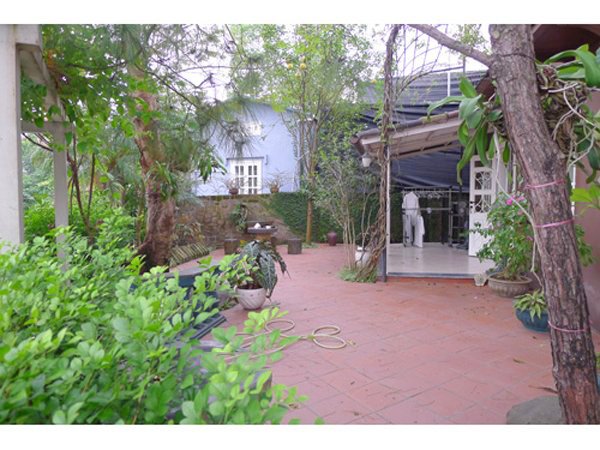 Charming house with lake view and large garden in Tay Ho