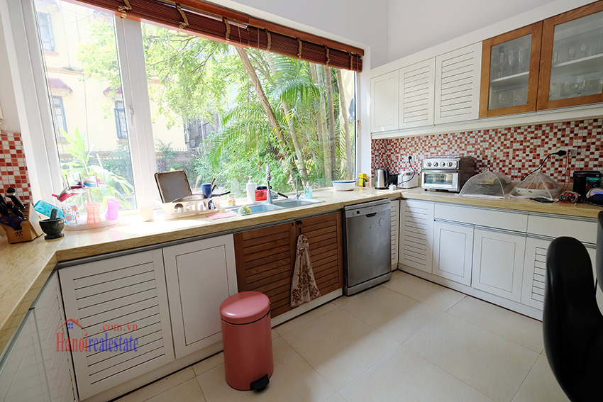 Charming Villa with large garden and outdoor Pool in Tay Ho 15
