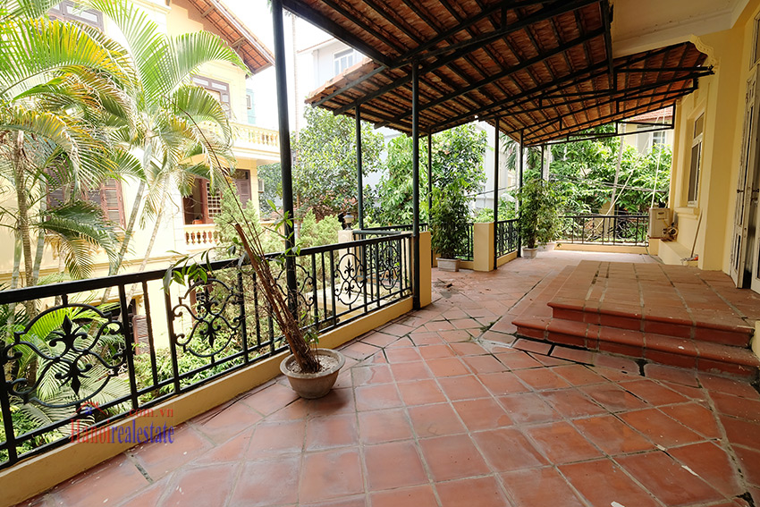 Charming Villa with large garden and outdoor Pool in Tay Ho 21