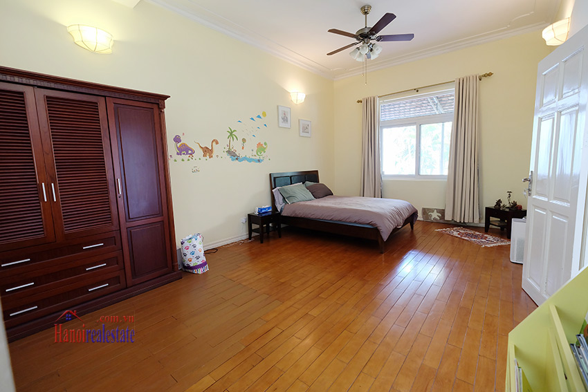 Charming Villa with large garden and outdoor Pool in Tay Ho 23