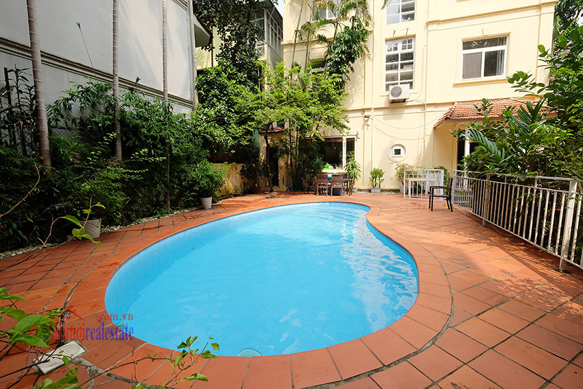Charming Villa with large garden and outdoor Pool in Tay Ho 5