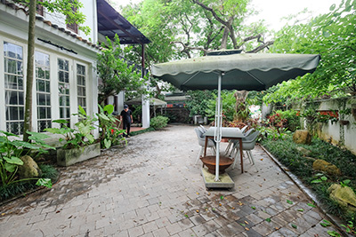 Charming Villa with Spacious garden for Rent in Tay Ho, Hanoi