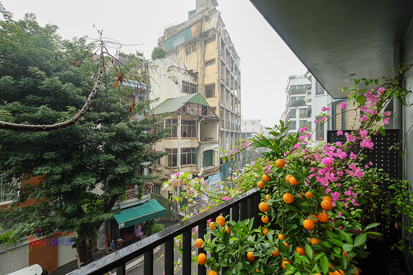 Cheap one bedroom apartment at Sweet Home on 52 To Ngoc Van, car access