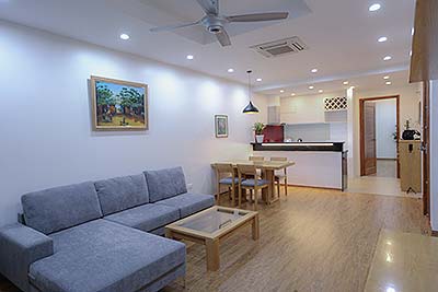 Cho thuê căn hộ 2PN mới giá rẻ tại đường Đặng Thai Mai, Tây Hồ