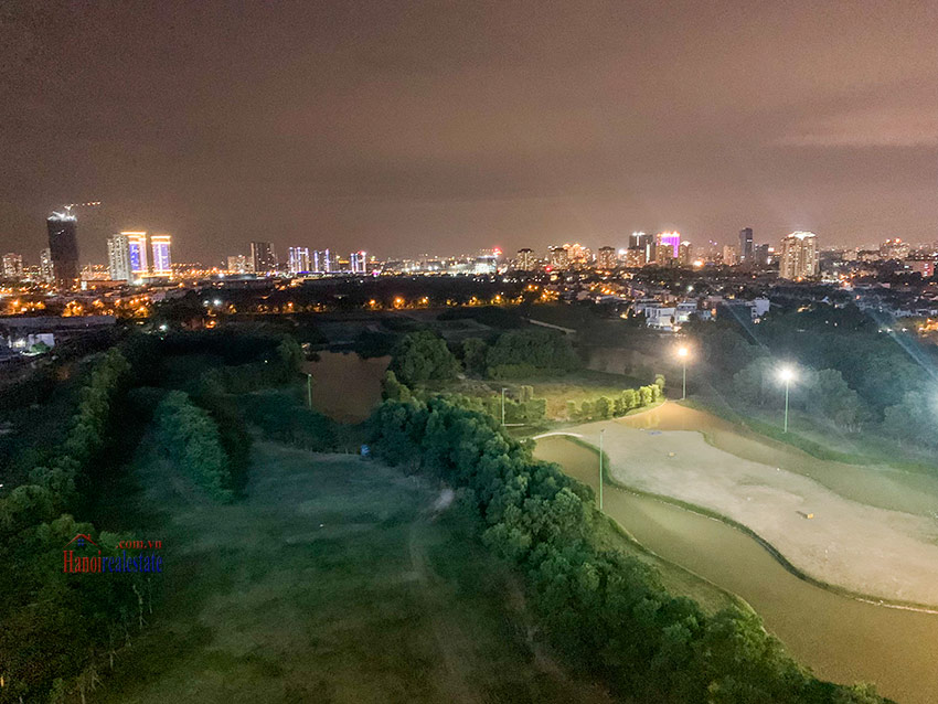 Ciputra: Golf course view 3-bedroom apartment on high floor of L4 12