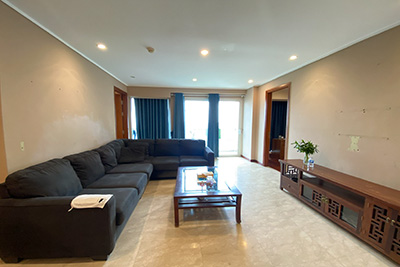 Ciputra Hanoi presents a stunning 3-bedroom, 2-bathroom apartment with a captivating view of the golf course, available for rent