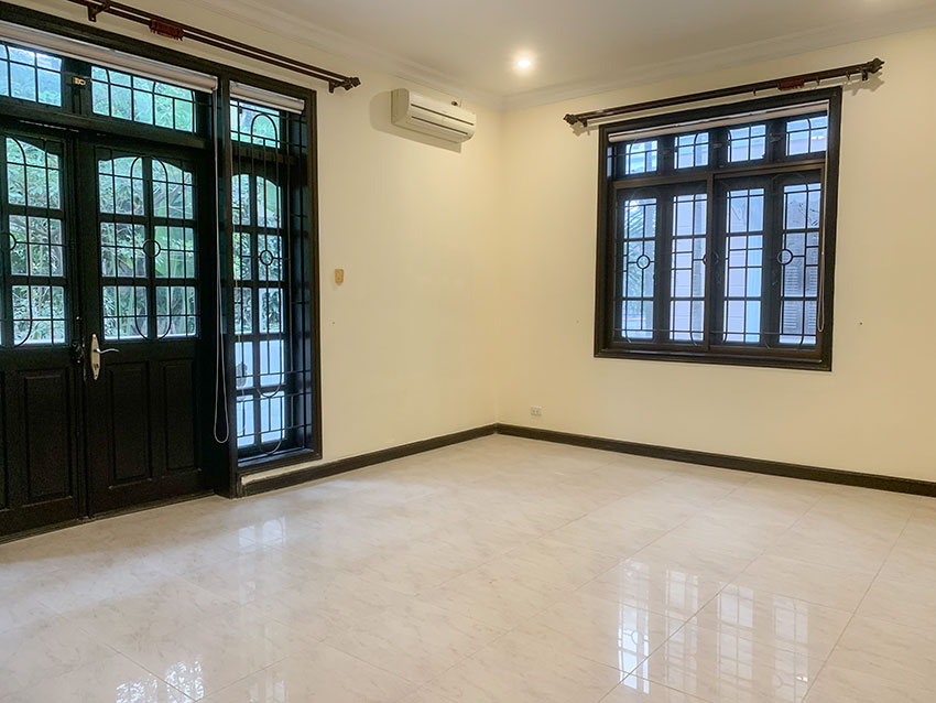 Ciputra: Large 5-bedroom house with spacious outdoor area near UNIS, unfurnished 15