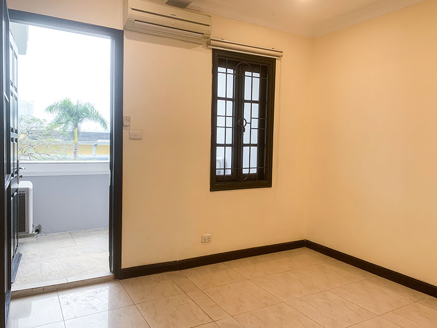 Ciputra: Large 5-bedroom house with spacious outdoor area near UNIS, unfurnished 30