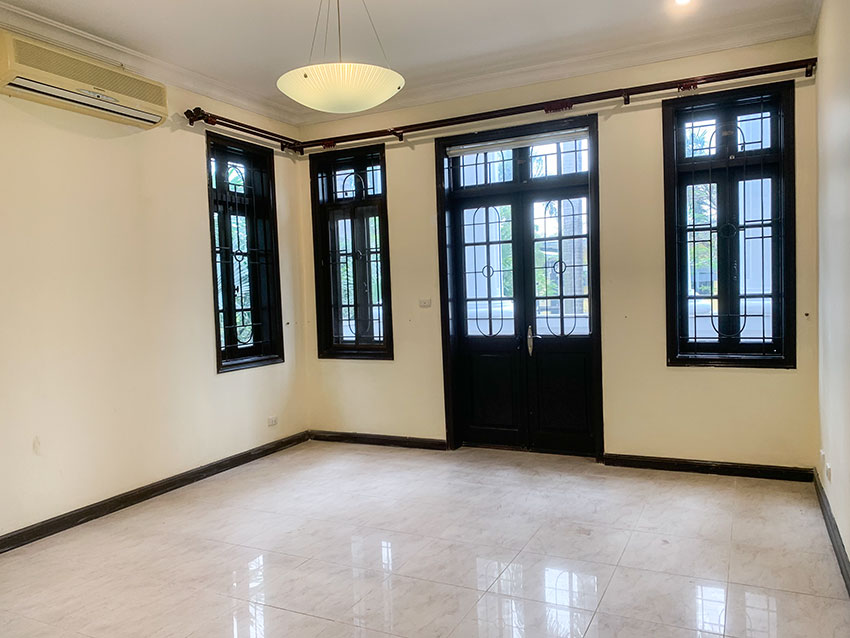 Ciputra: Large 5-bedroom house with spacious outdoor area near UNIS, unfurnished 9