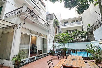 Courtyard and swimming pool 4-bedroom house on Dang Thai Mai