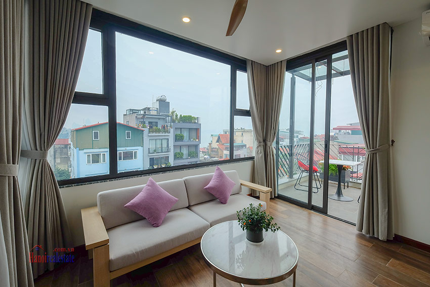 Cozy high floor 1-bedroom apartment on Xuan Dieu with city view 4