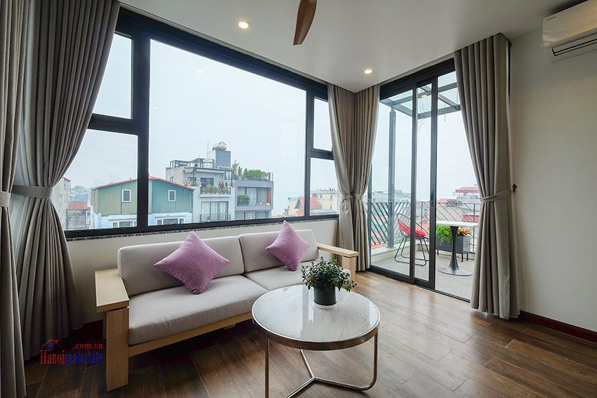 Cozy high floor 1-bedroom apartment on Xuan Dieu with city view 5