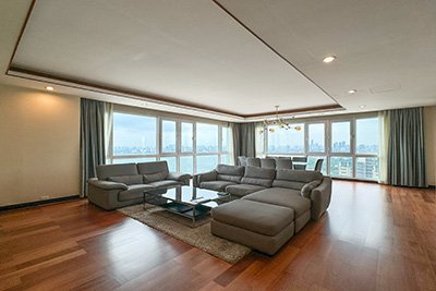 Elegant 4-Bedroom Apartment For rent at Fraser Suites, Hanoi