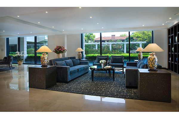 Elegant Suites West Lake Hanoi Lounge area