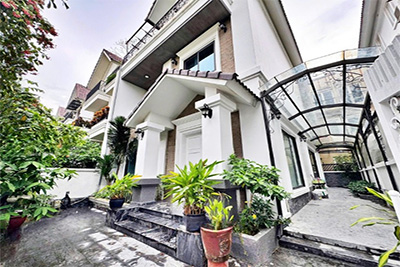 For Rent: Furnished 4-Bedroom Semi-Detached Villa, Vinhomes Riverside