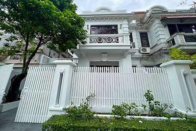 For rent: newly renovated villa in C1 Ciputra, near UNIS school