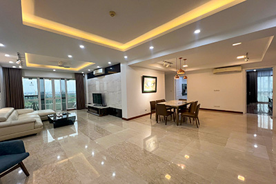 For Rent: Spacious 182m² Apartment with 4 Bedrooms and Golf View in P1 Ciputra, Hanoi