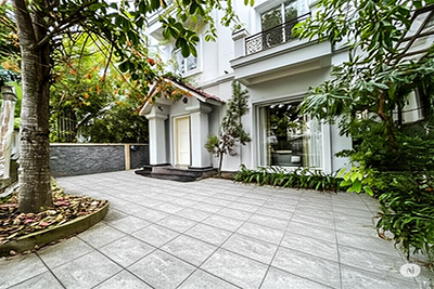Furnished 4-Bedroom Semi-Detached Villa for Rent in Vinhomes Riverside with River View