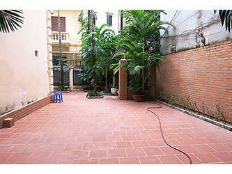 Furnished house with large Yard for rent on Xom Chua, Tay Ho