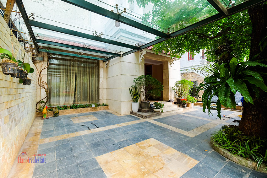Glorious and spacious 5-bedroom house in C block Ciputra, short walk to UNIS 2