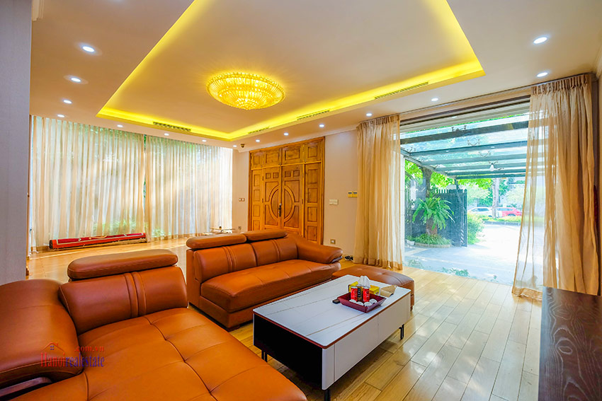 Glorious and spacious 5-bedroom house in C block Ciputra, short walk to UNIS 6