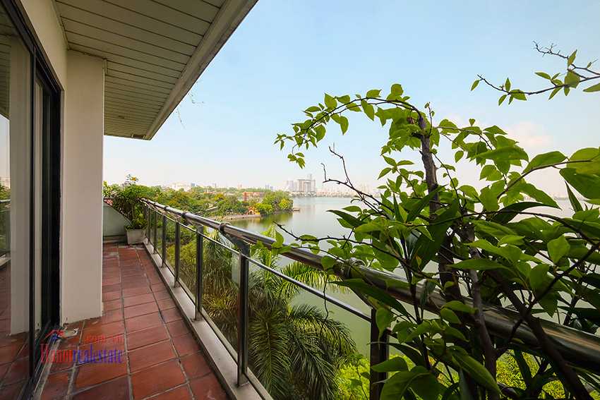 Hanoi Lake View: Executive apartment have a perfect view of the charming West Lake 6
