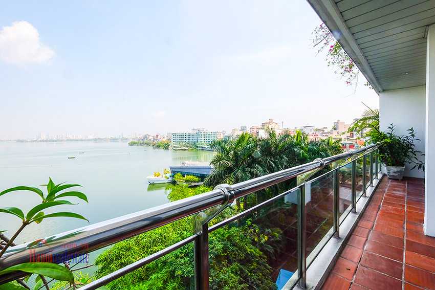 Hanoi Lake View: Executive apartment have a perfect view of the charming West Lake 7