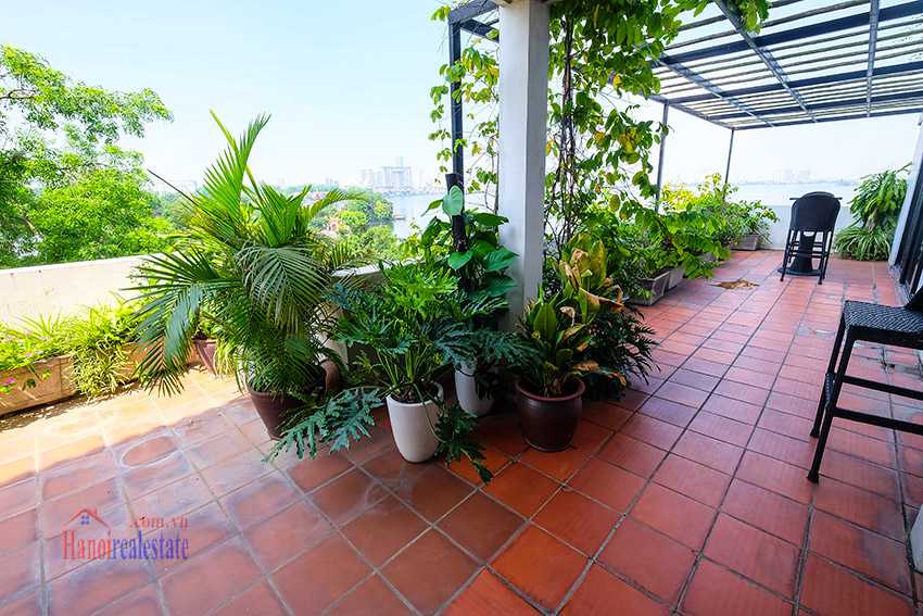 Hanoi Lake View: Executive apartment have a perfect view of the charming West Lake 8