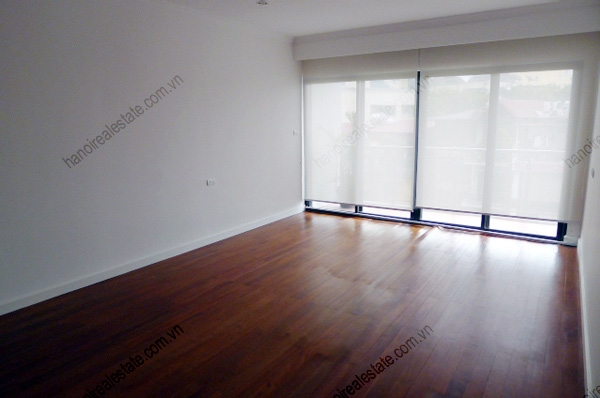 Hanoi Lake View-3 Bed room Executive apartment have a perfect view of the charming West Lake 14
