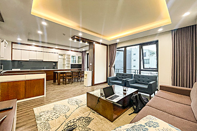 High floor 02 bedrooms apartment for rent on To Ngoc Van street