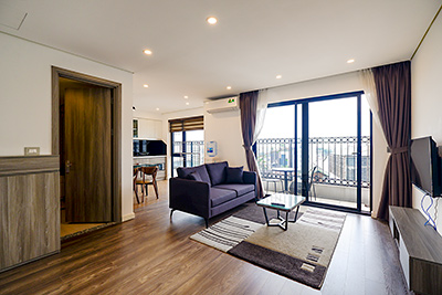 High floor 1 bedrooms apartment in Tay Ho, large balcony
