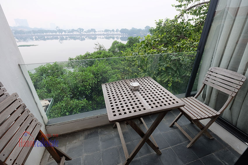 High floor 2 bedroom apartment with lake view in Truc Bach 8