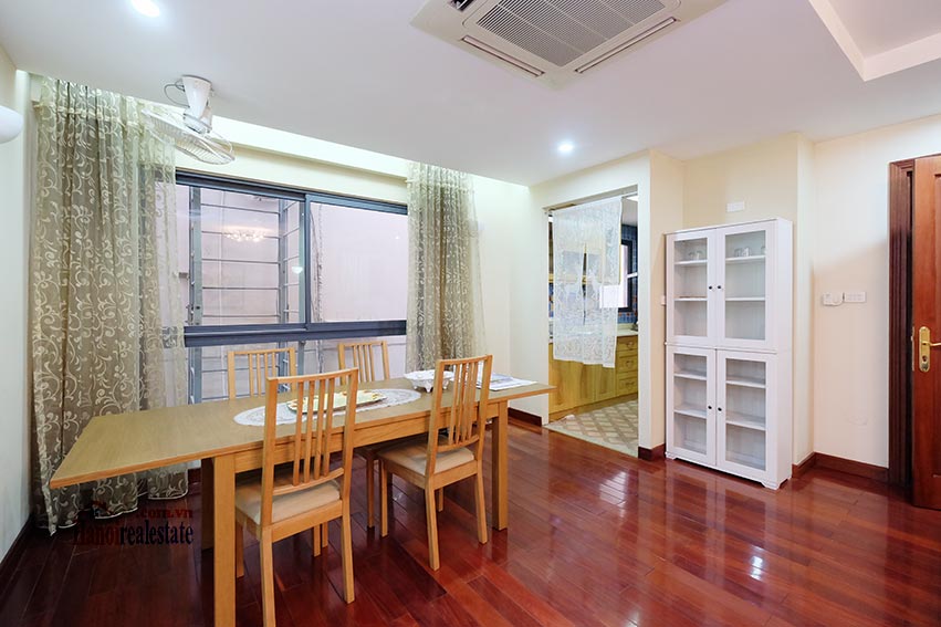 High floor 2-bedroom apartment on Hai Ba Trung Street, Hoan Kiem 4