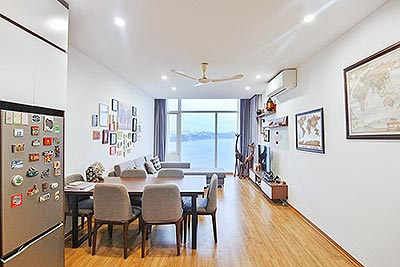 High floor 2-bedroom Apartment with lake view on Vu Mien Street