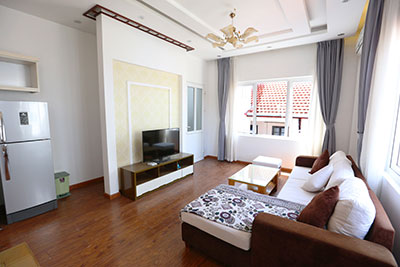 High floor, spacious 2 bedroom apartment for rent in Tu Hoa