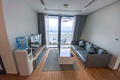 High-Floor 2BR Apartment with West Lake View – Vinhomes Metropolis M2
