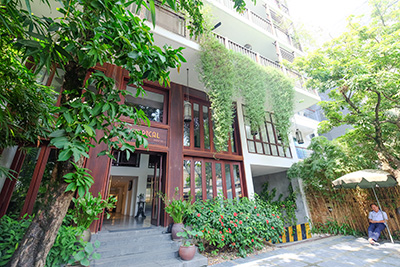 High-Floor 5-Bedroom Apartment for Rent in Hoan Kiem, Hanoi