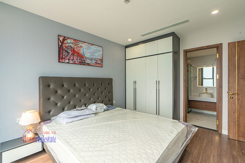 Hot duplex apartment in Sunshine City Hanoi: 5 bedrooms, beautiful, modern 10