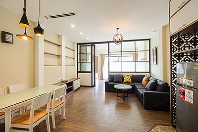 Cho thuê căn hộ giá rẻ 80m2, 02 phòng ngủ, mới, hiện đại, đầy đủ tiện nghi cao cấp