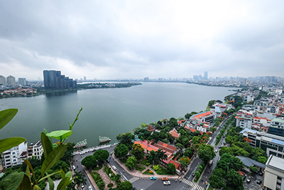 Lake view apartment for rent at High Rise Towel D’El Dorado, Hanoi