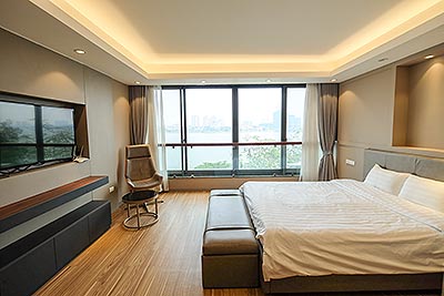 Cho thuê căn hộ một phòng ngủ 60m2, view Hồ Tây, thiết kế kiểu Nhật Bản tại phố Nhật Chiêu