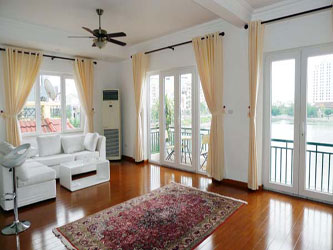 Cho thuê căn hộ hiện đại, 3 phòng ngủ, mặt hồ tại Quảng An.