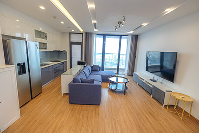 Lake-View 4 Bedroom Apartment for Rent in M2 Metropolis – Fully Furnished, 145m²