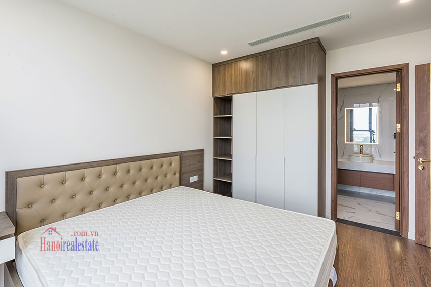 Lovingly rental 02 bedroom apartment in S1 Tower, Sunshine City 8