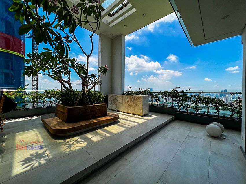 Luxurious 3-bedroom duplex penthouse at Ngoai Giao Doan, open view 11