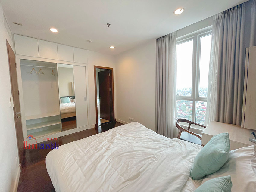 Luxury 4 bedroom apartment with Hanoi city view in Lancaster building 21