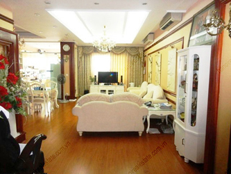 Luxury furniture, 3 bedroom aparment for rent in Hoang Minh Giam street, Cau Giay district
