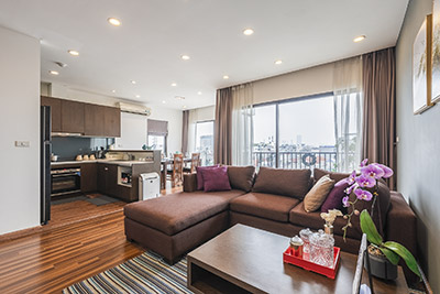 High floor, Luxury 2 bedroom apartment to rent on To Ngoc Van street, Hanoi