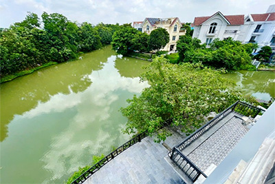 Cho thuê biệt thự đơn lập view sông tại Vinhomes Riverside – Thang Máy, Full nội thất