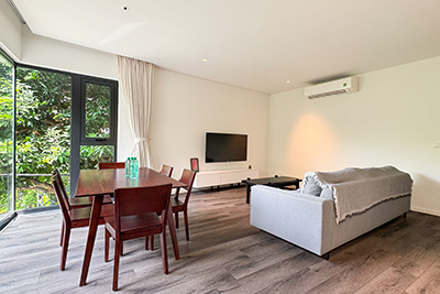 Modern 1-Bedroom Apartment on Tu Hoa Street